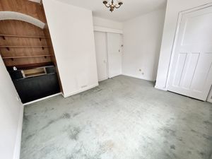 Dining room- click for photo gallery